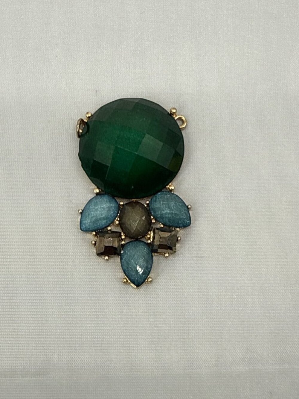 VTG Green Crystal Rhinestone Statement Pendant Clustered Boho Charm